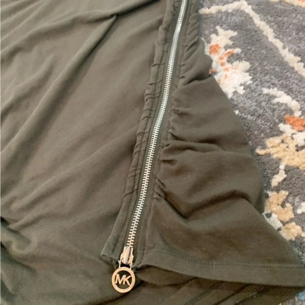 MICHAEL KORS Army Green Scooped Neck Cinched & Zippered LS‎ Women’s Size L - Picture 4 of 7